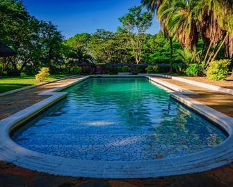 Great Zimbabwe Hotel - Masvingo - Pool