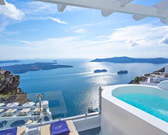 Pegasus Suites & Spa - Imerovigli - Slaapkamer