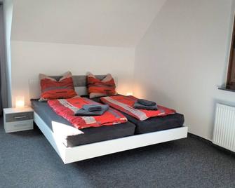 Ferienwohnung Senderblick - Hattingen - Schlafzimmer