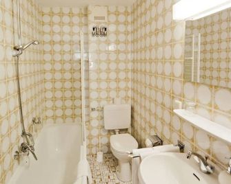 Hotel Alt-Ringlein - Bamberg - Bathroom