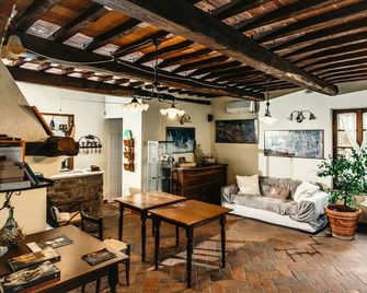 Casa Di Campagna In Toscana - Sovicille - Living room