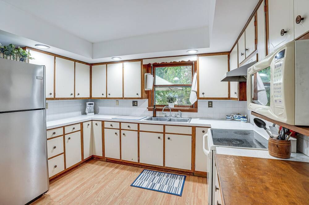 Quiet Retreat in Bluffton: Fish, Hike & Golf - Bluffton - Kitchen