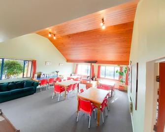 Tongariro River Retreat - Turangi - Restaurante