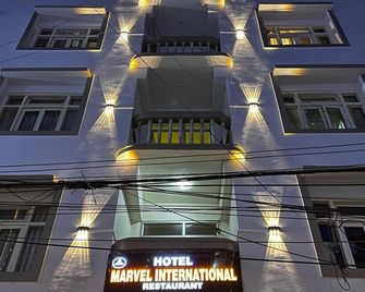 Hotel Marvel International & Restaurant - Darjeeling - Building