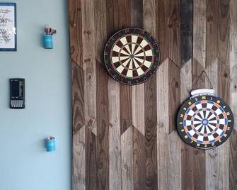 Family home sleeps 10! Private yard & king beds! - Dallas - Comodidade do quarto