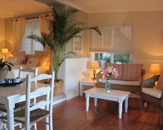 Azure House - Knysna - Baari