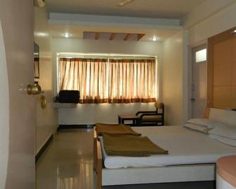 Hotel Vaishali - Nashik - Habitación