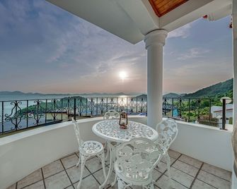 Alhambra Pension - Namhae - Balcony