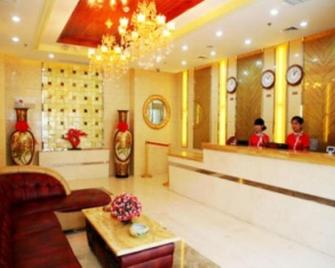 Huaicheng - Dalian - Recepción