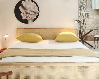Studio St Rémy Historic Center/Air-com - Saint-Rémy-de-Provence - Bedroom