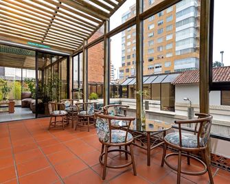 Hotel Nass Pinar Del Lago - קואנקה - פטיו