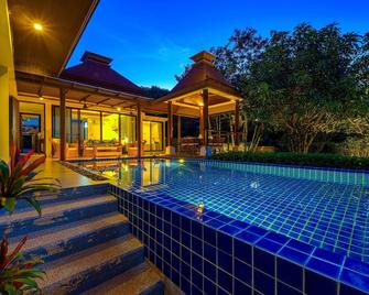 3 Bed Luxury Bali Style Villa Close To Beach(Pr6) - Pak Nam Pran - Pool