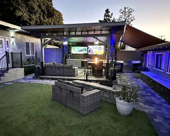 Welcome to SD Cozy Home - A - La Mesa - Patio