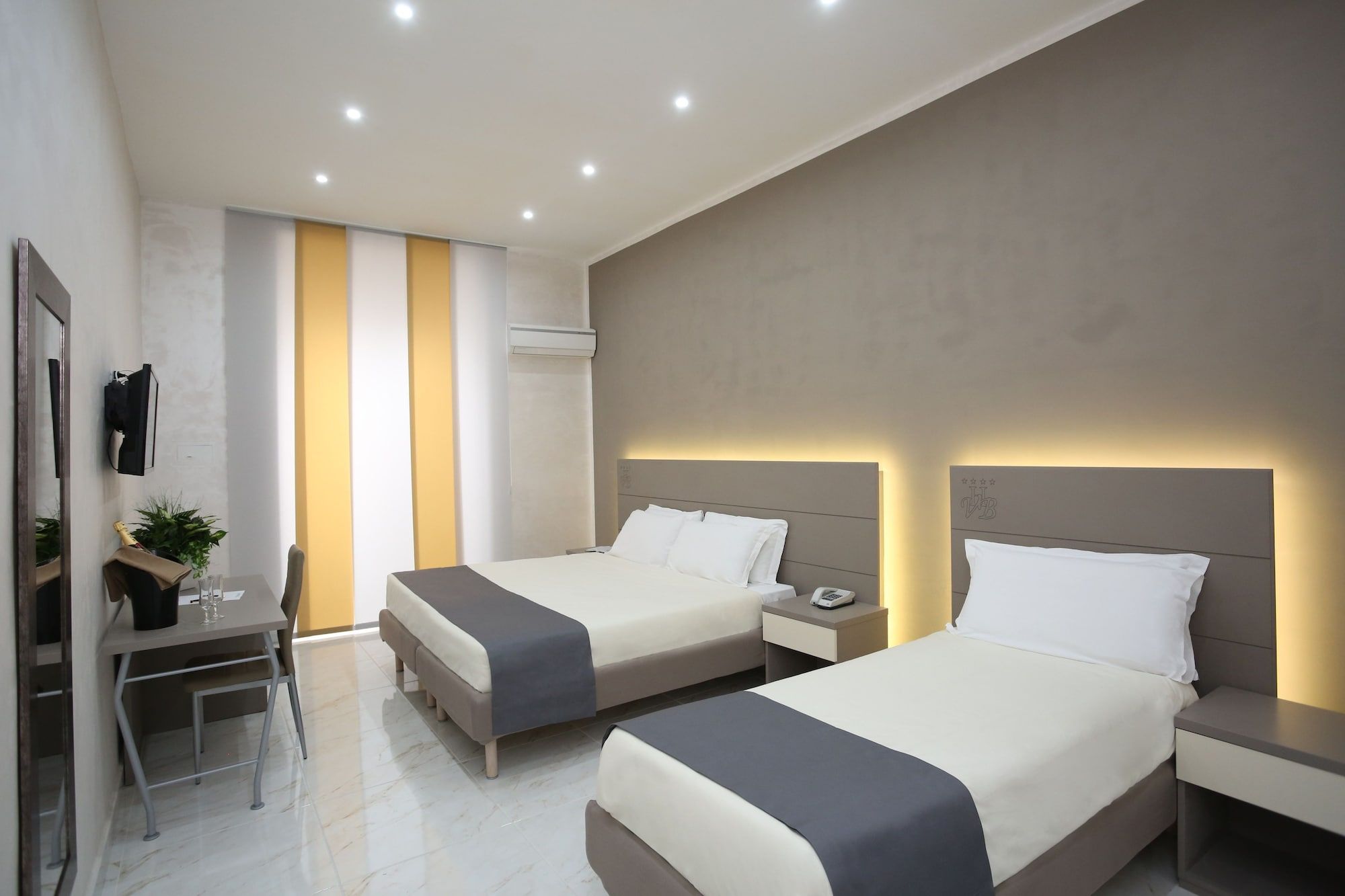 Hotel Vergilius Billia - נאפולי