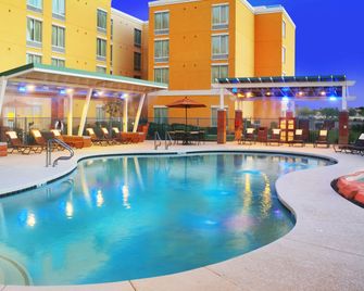 Hyatt Place Phoenix/Mesa - מסה - בריכה