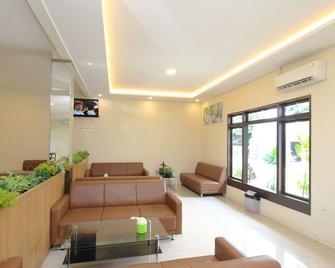 Airy Kebayoran Lama Seha 6 Jakarta - Yakarta - Lobby