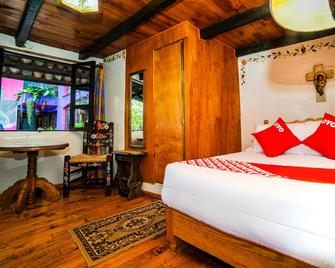 OYO Hotel El Mineral - Tlalpujahua de Rayón - חדר שינה