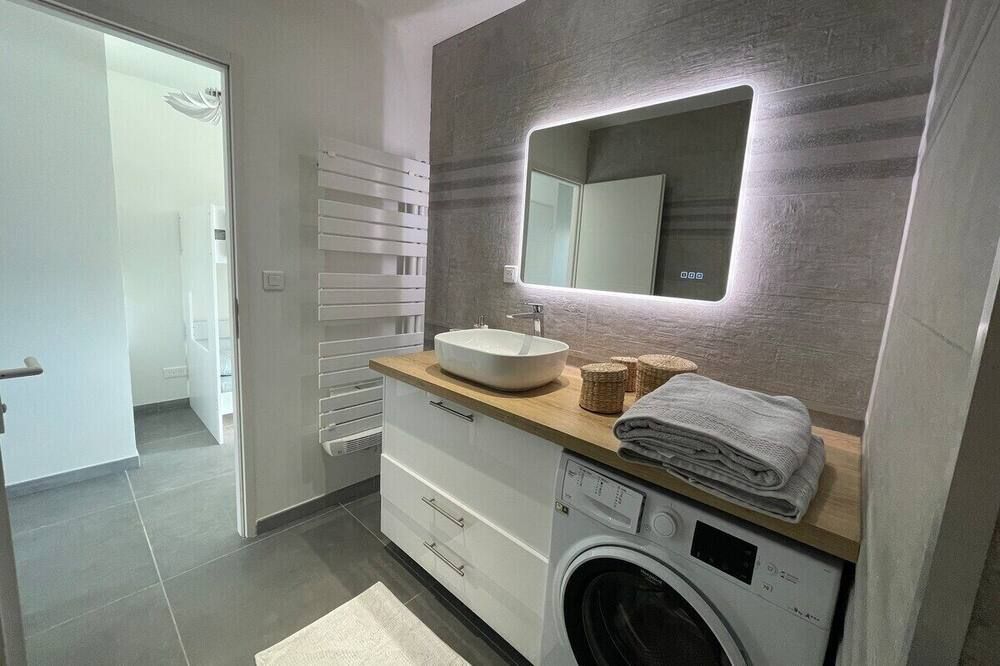 L'Opale - Le White - Les Attaques - Baño