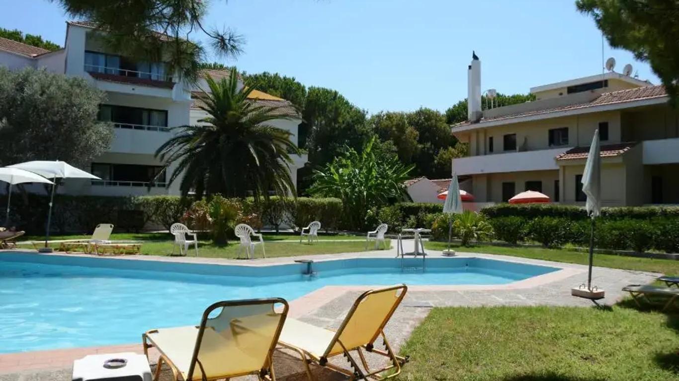 Niki Hotel Apartments