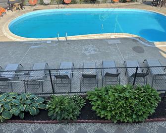 Old Orchard Beach Motel - Old Orchard Beach - Pool