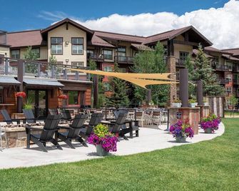 The Base Camp - Lux 2bd/2ba Base Camp One Condo w/ views of the slope - Granby - Edificio