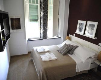 Pigneto Luxury Rooms - Rome - Bedroom