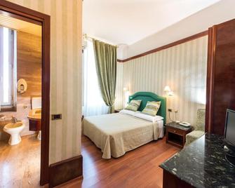 Hotel Miro' - Rapallo - Habitación