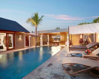 Lumbini Luxury Villas and Spa - South Kuta - Pool
