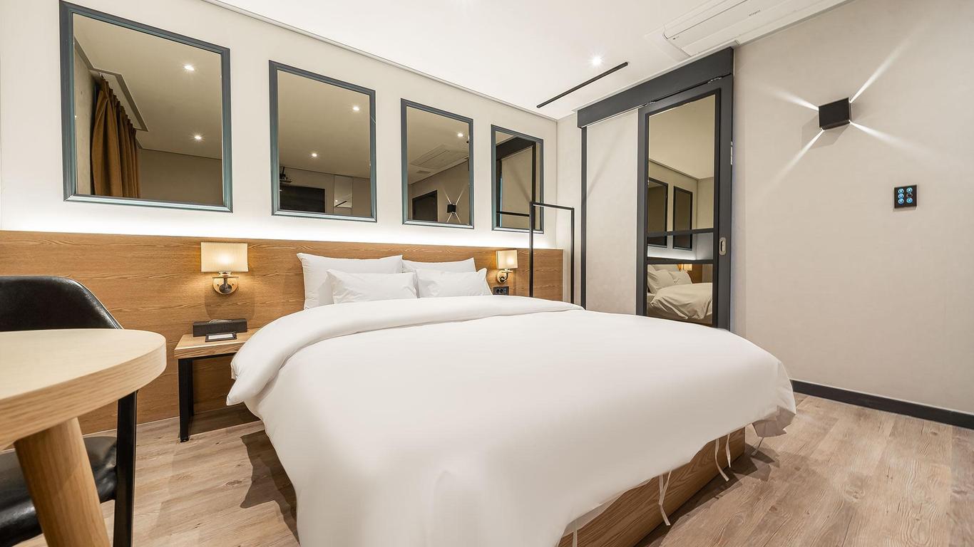 ميليسا هوتل