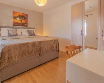 Apartment Coral - Metajna - Bedroom