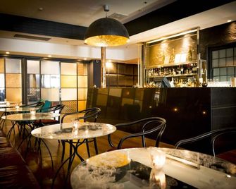 Peppers Gallery Hotel Canberra - Camberra - Bar
