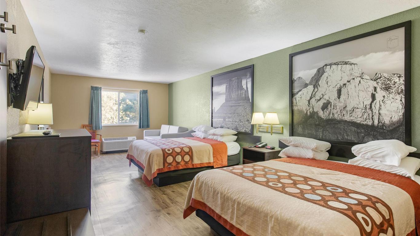 Super 8 by Wyndham St. George UT