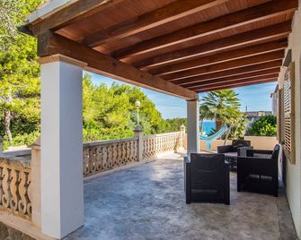 Villa by the Sea - Caballito de Mar - Capdepera - Patio