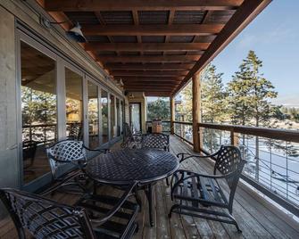 Wilderness Club Lakefront Lodge - Eureka - Balcony