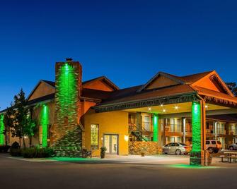 Quality Inn Pinetop Lakeside - Pinetop-Lakeside - Building