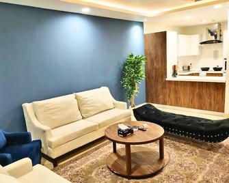GOLD Crest,Peaceful Urban Heaven in the heart of DHA phase 4 - Lahore - Living room