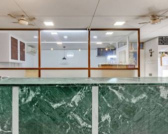 Hotel Hospice - Surat - Front desk