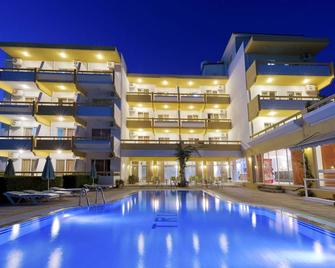 Trianta Hotel Apartments - Ialysos - สระว่ายน้ำ