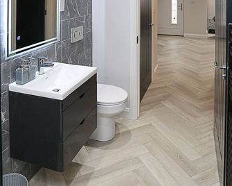 No1 Luxury Service Apartments - Belfast - Baño