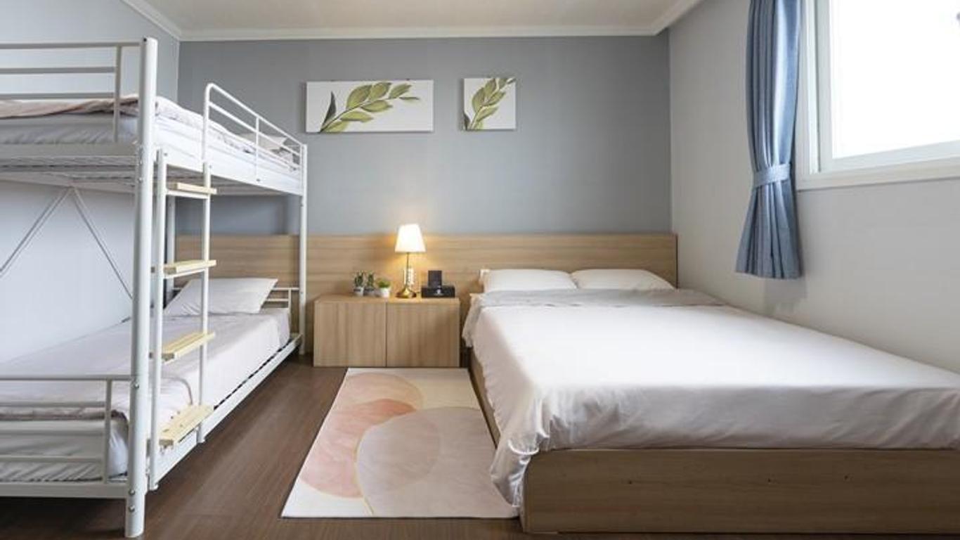 جيجو إيلوي هوتل