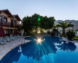 Palmetto Resort Hotel - Selimiye - Pool