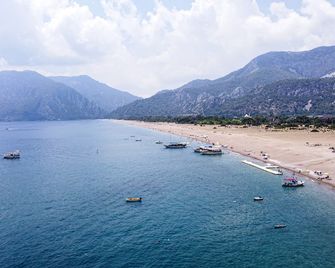 Lemon Garden Lodge - Чіралі - Пляж