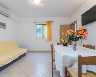 Apartment Matea - Lastovo - Dining room