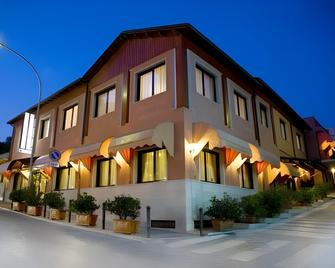 Hotel La Caravella - Vieste - Κτίριο