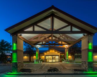 Holiday Inn Riverton-Convention Center By IHG - Riverton - Gebäude