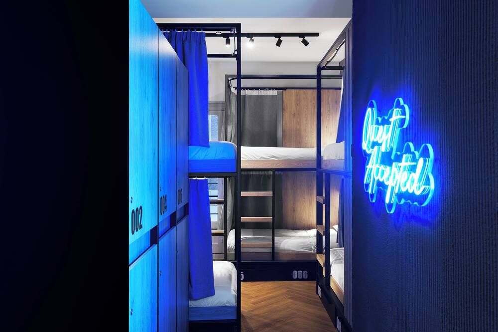 Retroverse Eccentric Stay - Athènes - Chambre