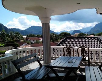 Laos Haven Hotel - Vang Vieng - Parveke