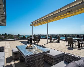 Hotel Dolphin - Senec - Balcony
