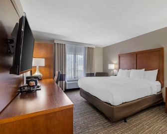 Comfort Inn & Suites Brunswick I-95 - ברנסוויק - חדר שינה