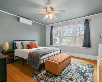 Lyndale Pleasant Getaway - Minneapolis - Chambre